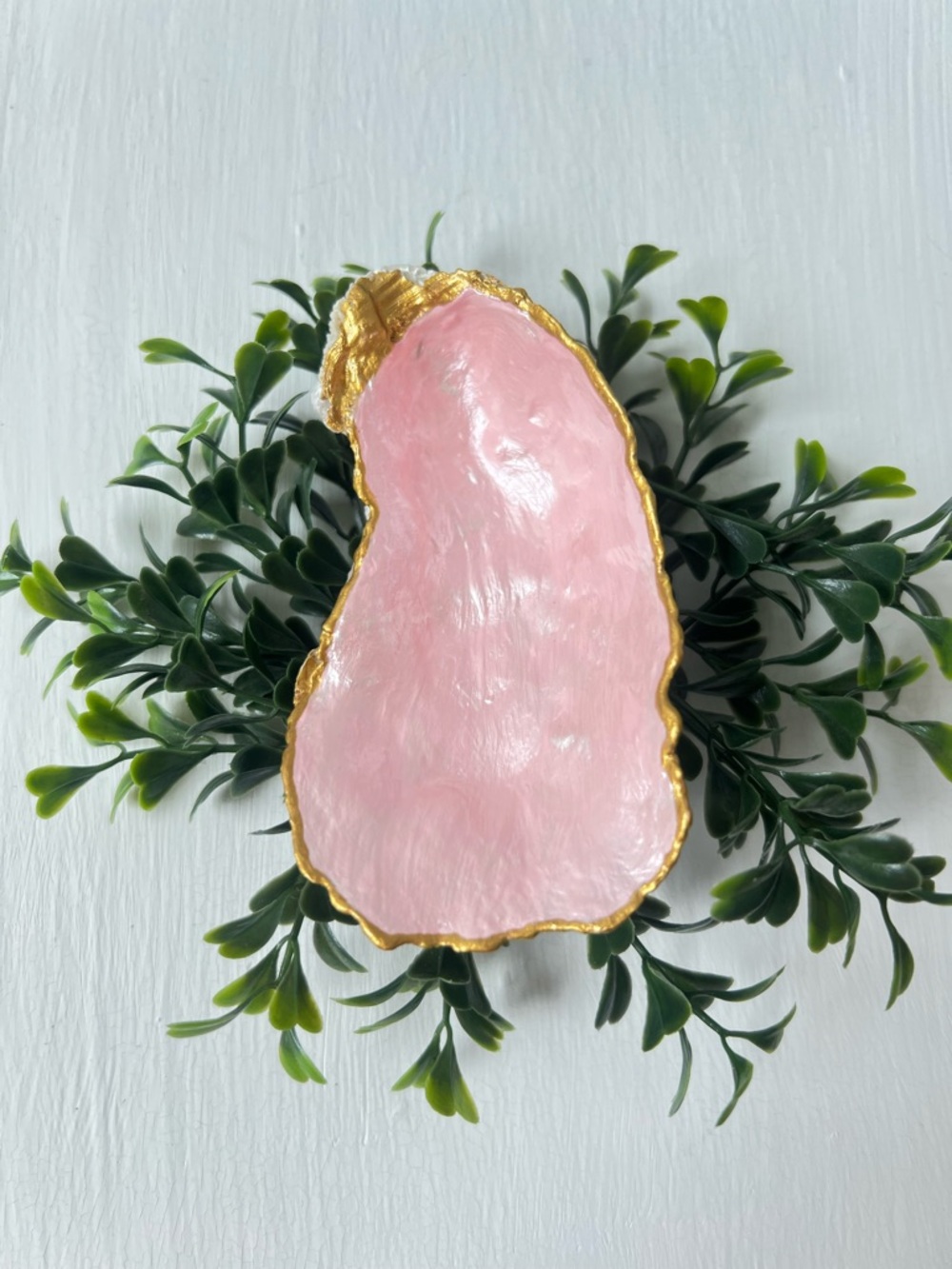 Metallic Pink Hand-painted Oyster Shell Dish